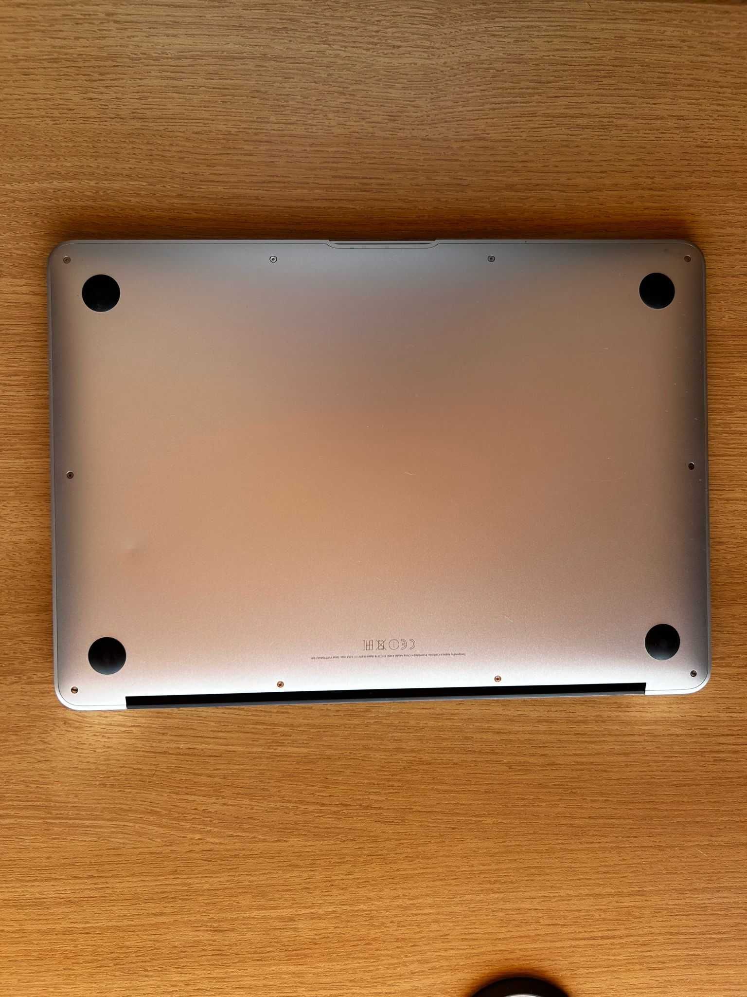 Vendo Macbook Air 13' - 2017 (RESERVADO)