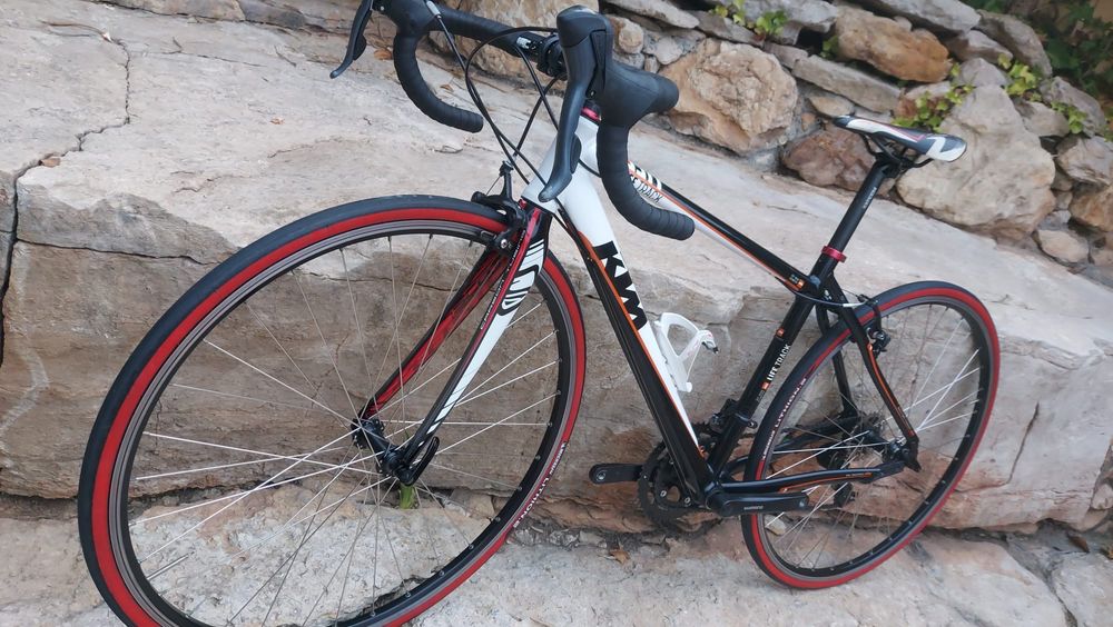 Bicicleta estrada KTM