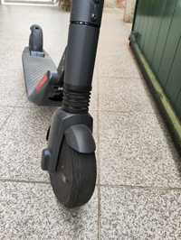 Trotinete segway kickscooter es2