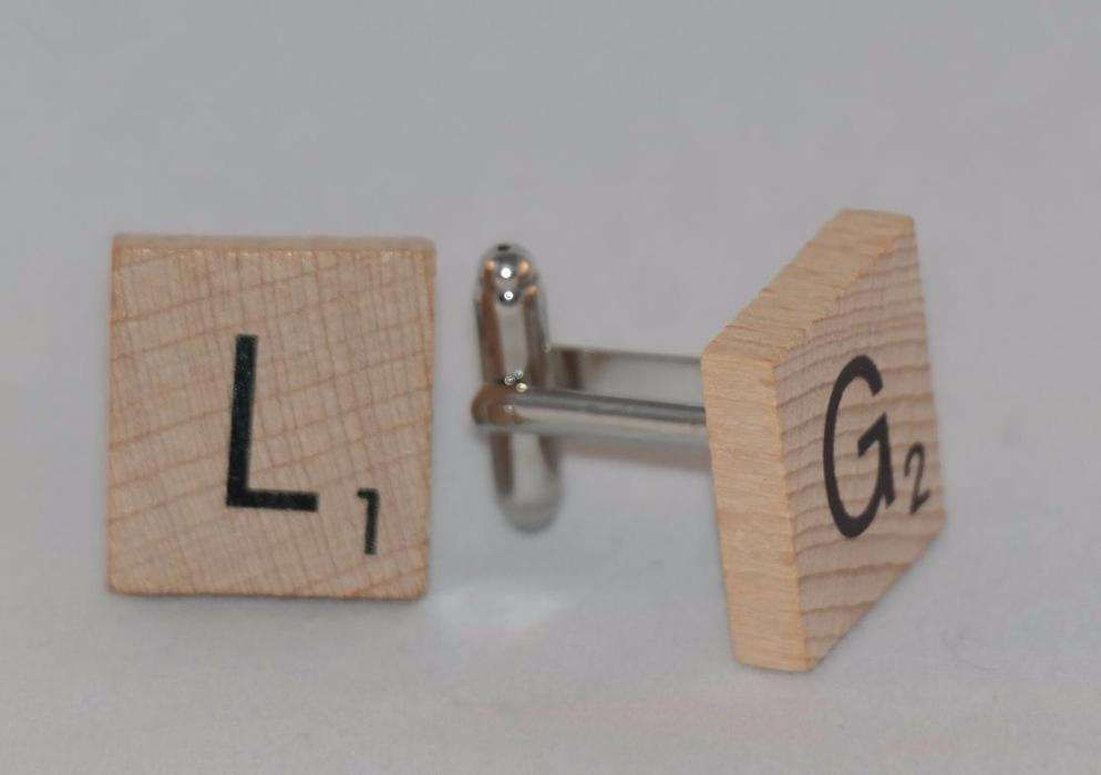 Botões de punho com peças de Scrabble (letras à escolha)