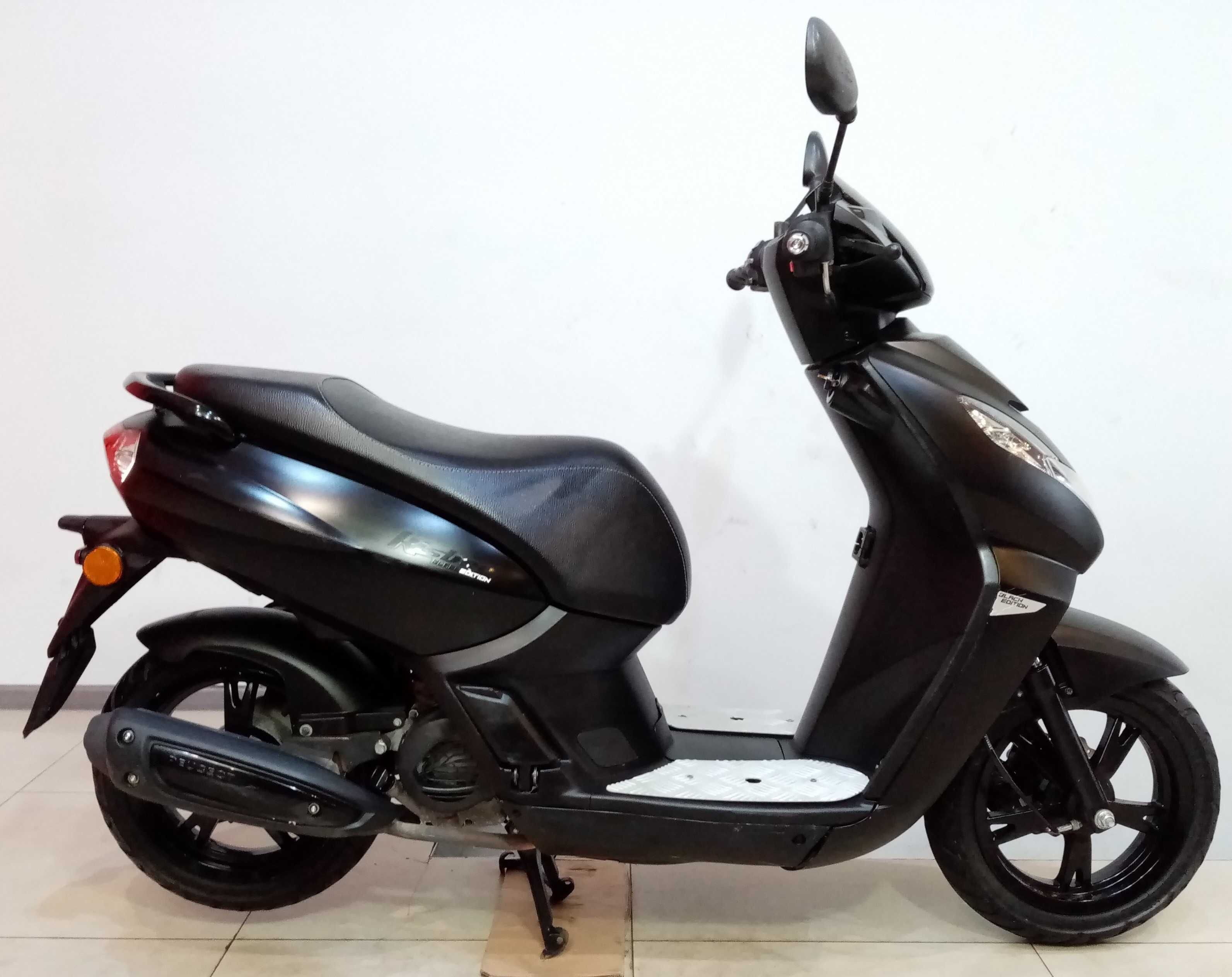 PEUGEOT KISBEE 50cm3 czterosuw na wtrysku 2020rok najnowszy LED