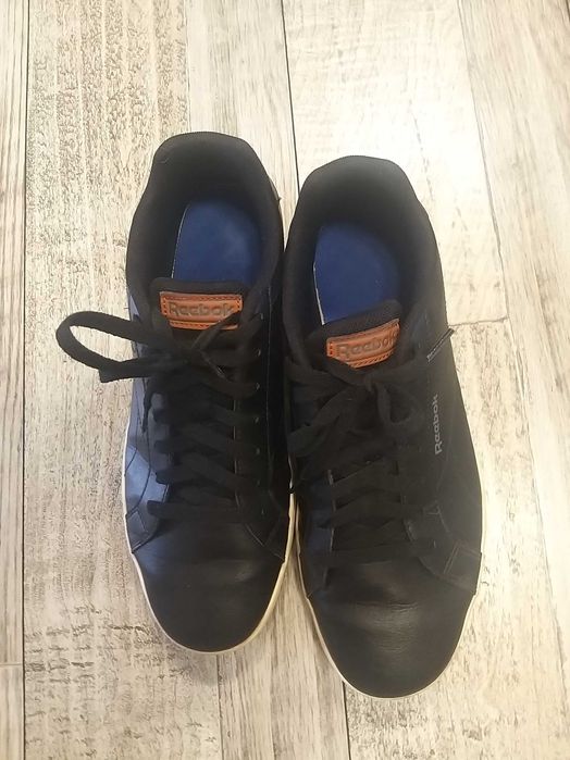 Шкіряні кросівки Reebok, розмір 43