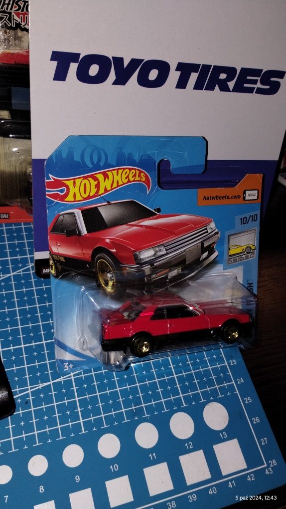 Hot Wheels 82 Nissan Skyline R30