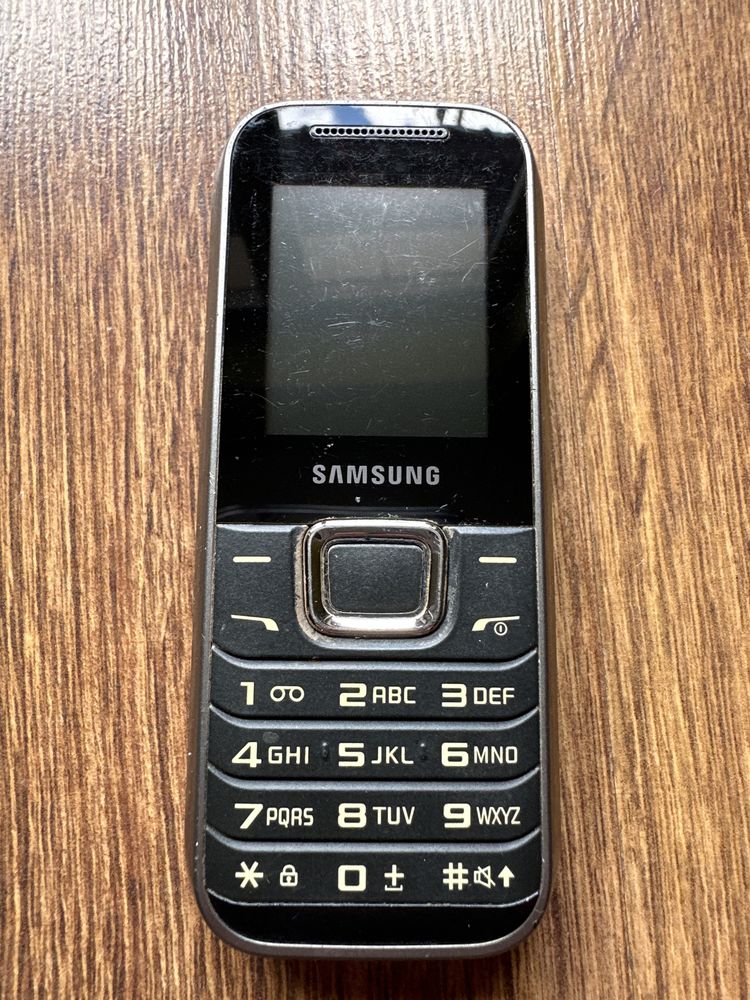Telefon Samsung GT E 1230