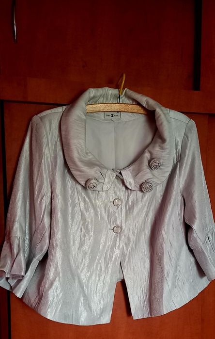 Żakiet srebrno perłowy 52