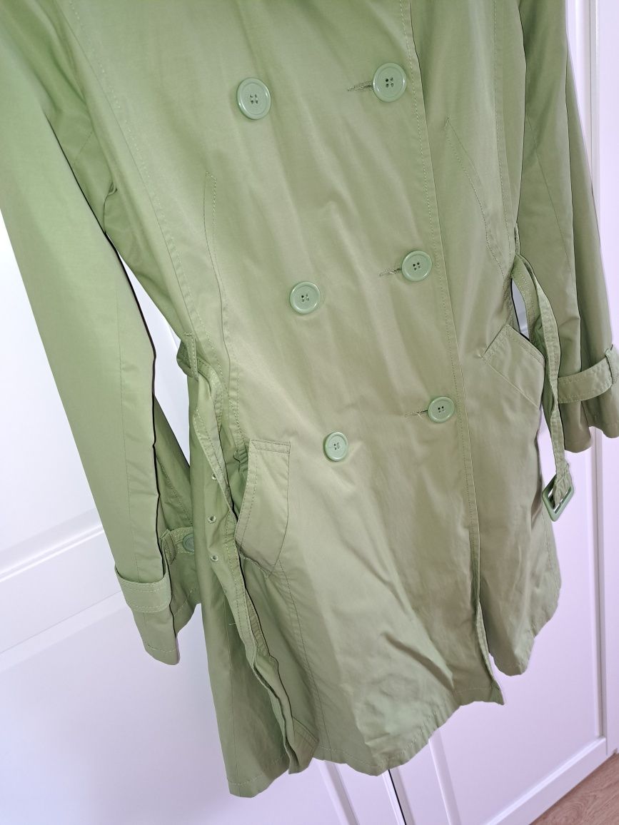 Jasno zielony płaszcz damski / trencz / kurtka wiosenna. Rozmiar 38