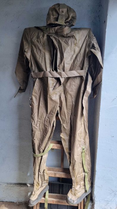 Kombinezon przeciwchemiczny OP1