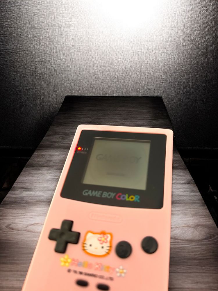 Nintendo Game Boy Color Hello Kitty 1999