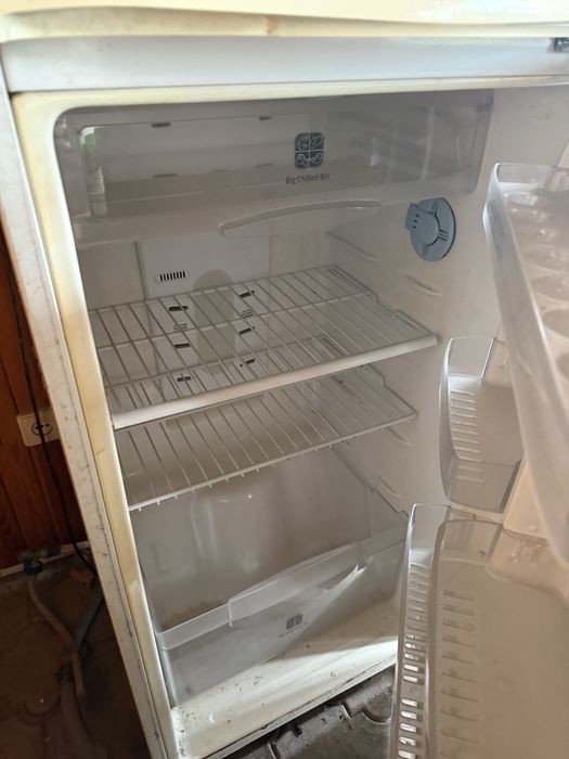 Продам холодильник