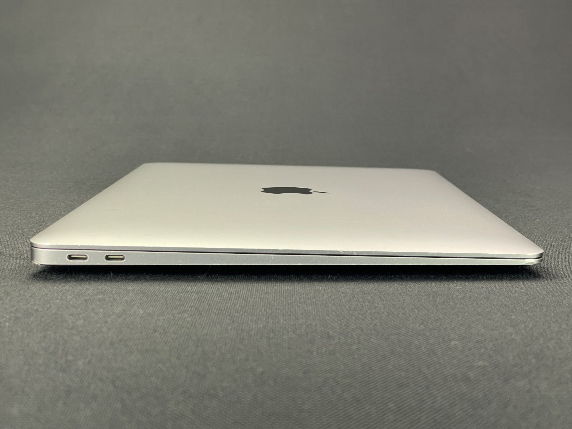 2020 MacBook Air A2337 13" M1 8GB 256GB