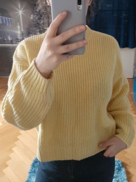 Sweterek damski.