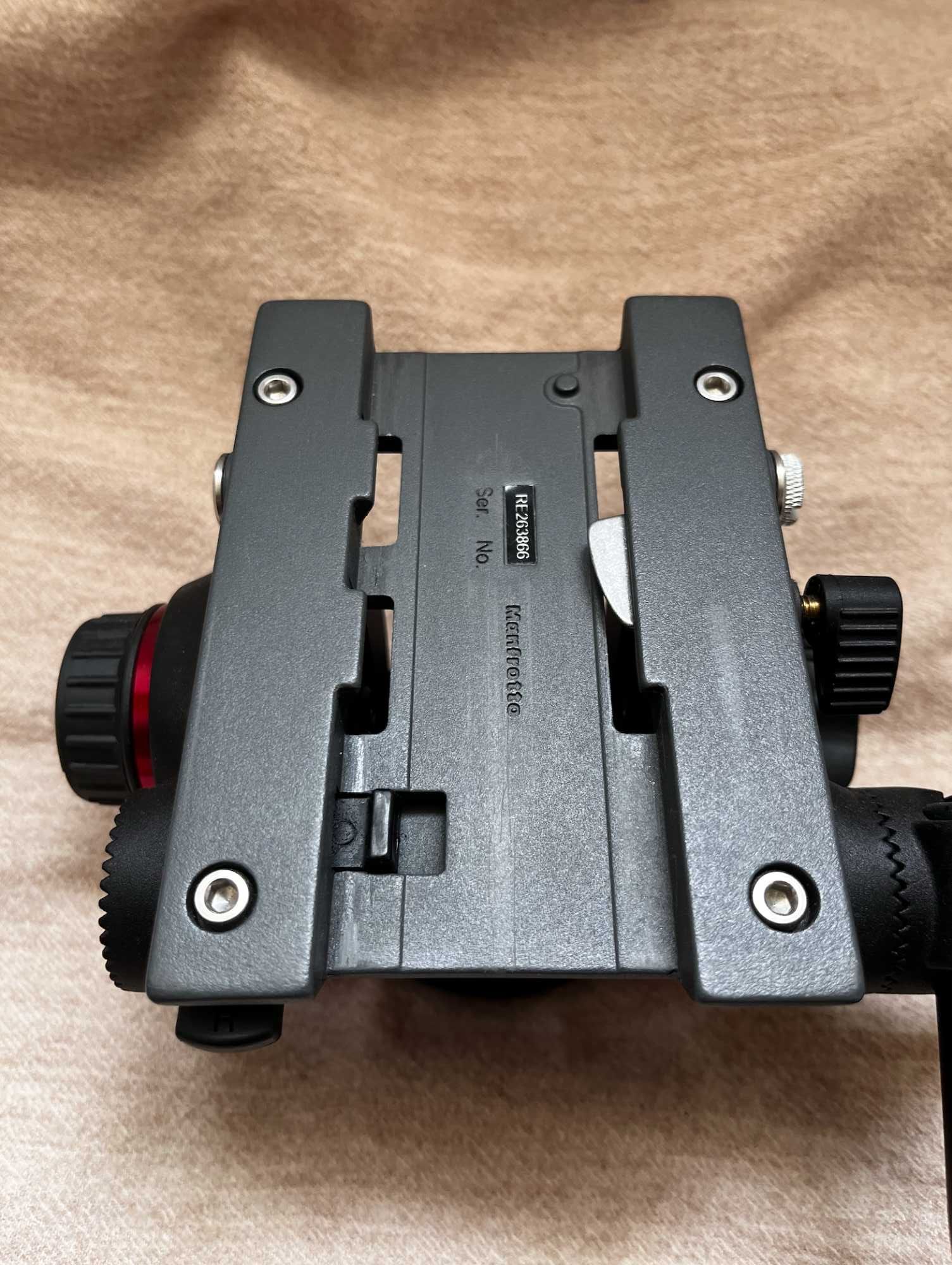 Cabeça de Vídeo Manfrotto MVH502AH – Excelente Estado