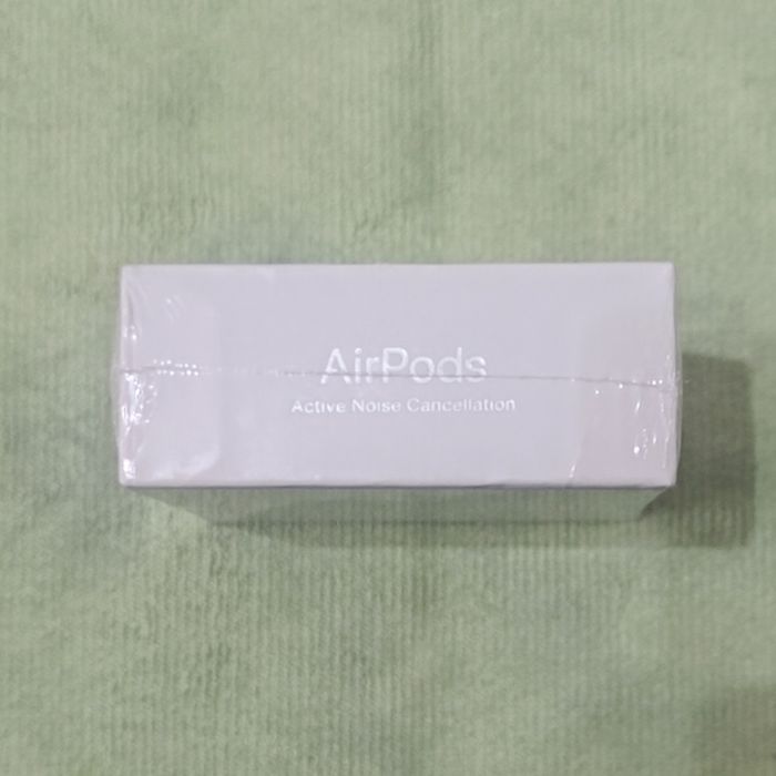 AirPods 4 com Cancelamento Ativo de Ruído – Novos, Selados