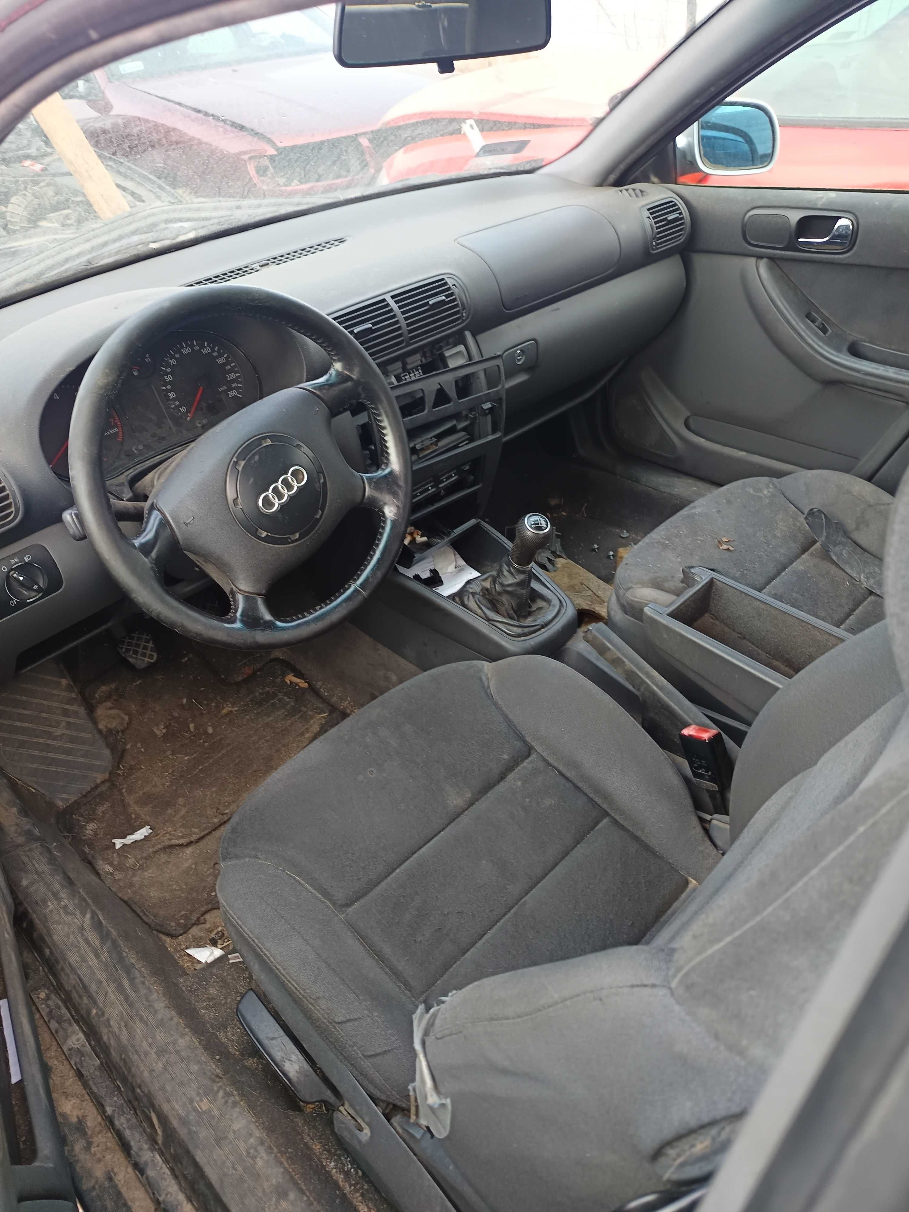 Audi a3 1,6 Całe na Części Zapraszamy