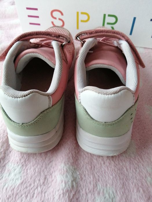 Buty ESPRIT r. 32 ( wypad. mniejsze 31) mało noszone