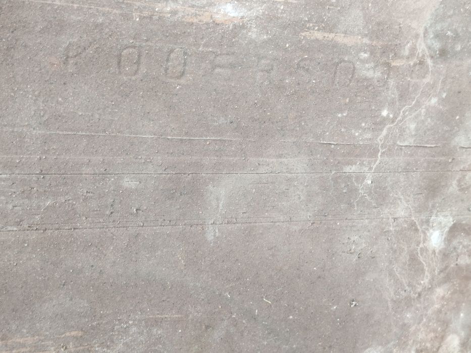 KODERSDORF Zabytkowa niemieckia dachówka ceramiczna karpiówka Kodersdo