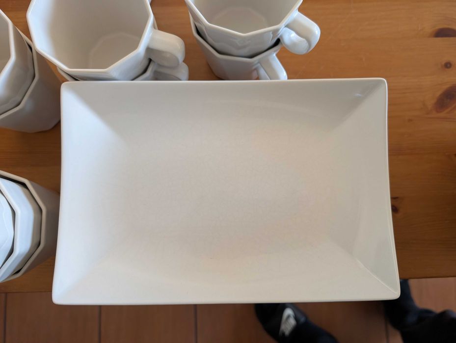 Serwis obiadowo-kawowy z Ikea