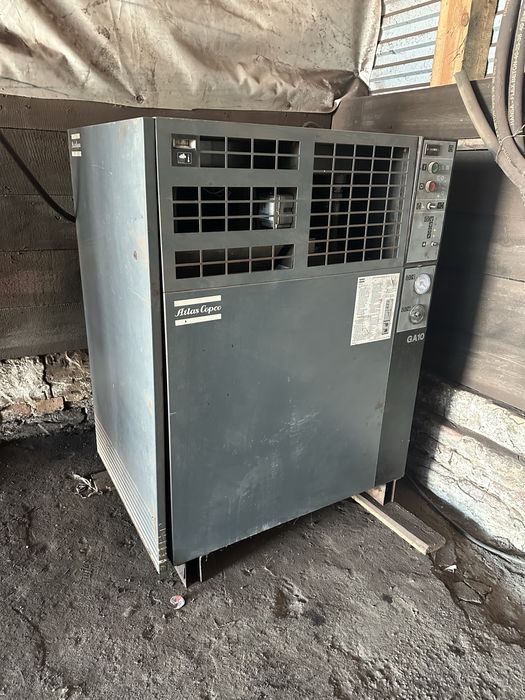 Kompresor śrubowy atlas copco GA10 zestaw do piaskowania