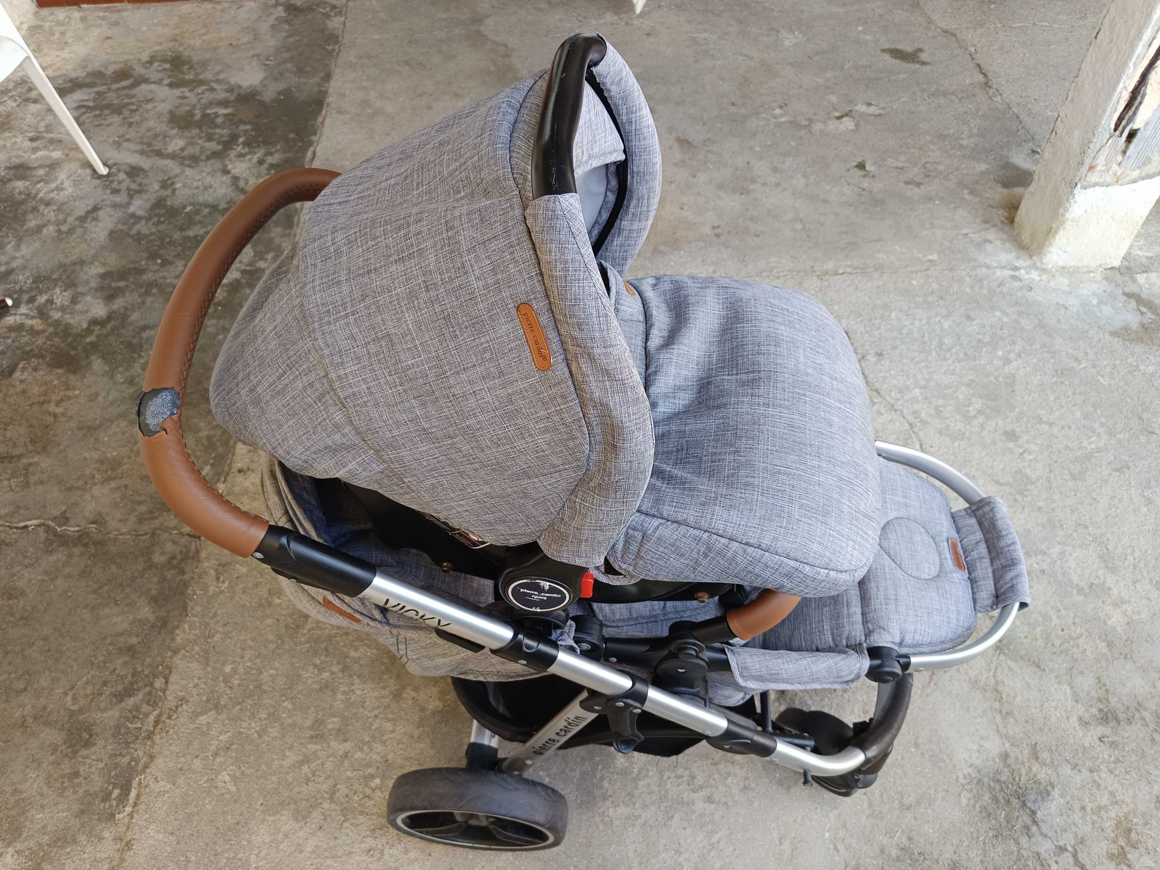 Conjunto de bebé Pierre Cardin