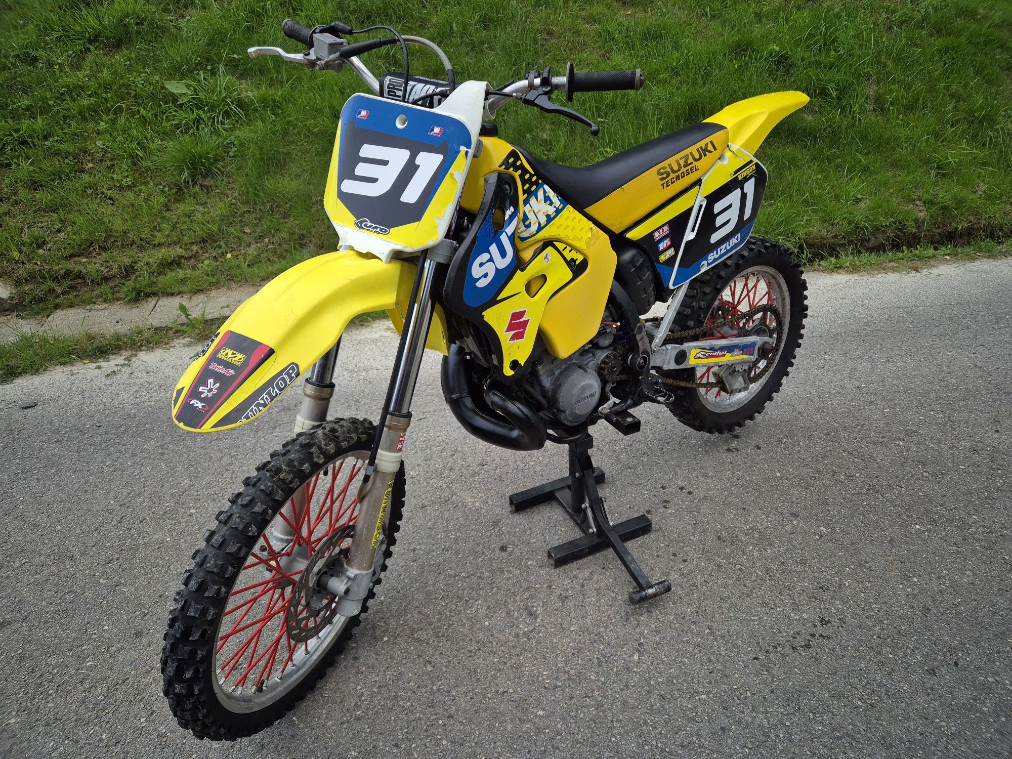 Suzuki rm 250 warta uwagi