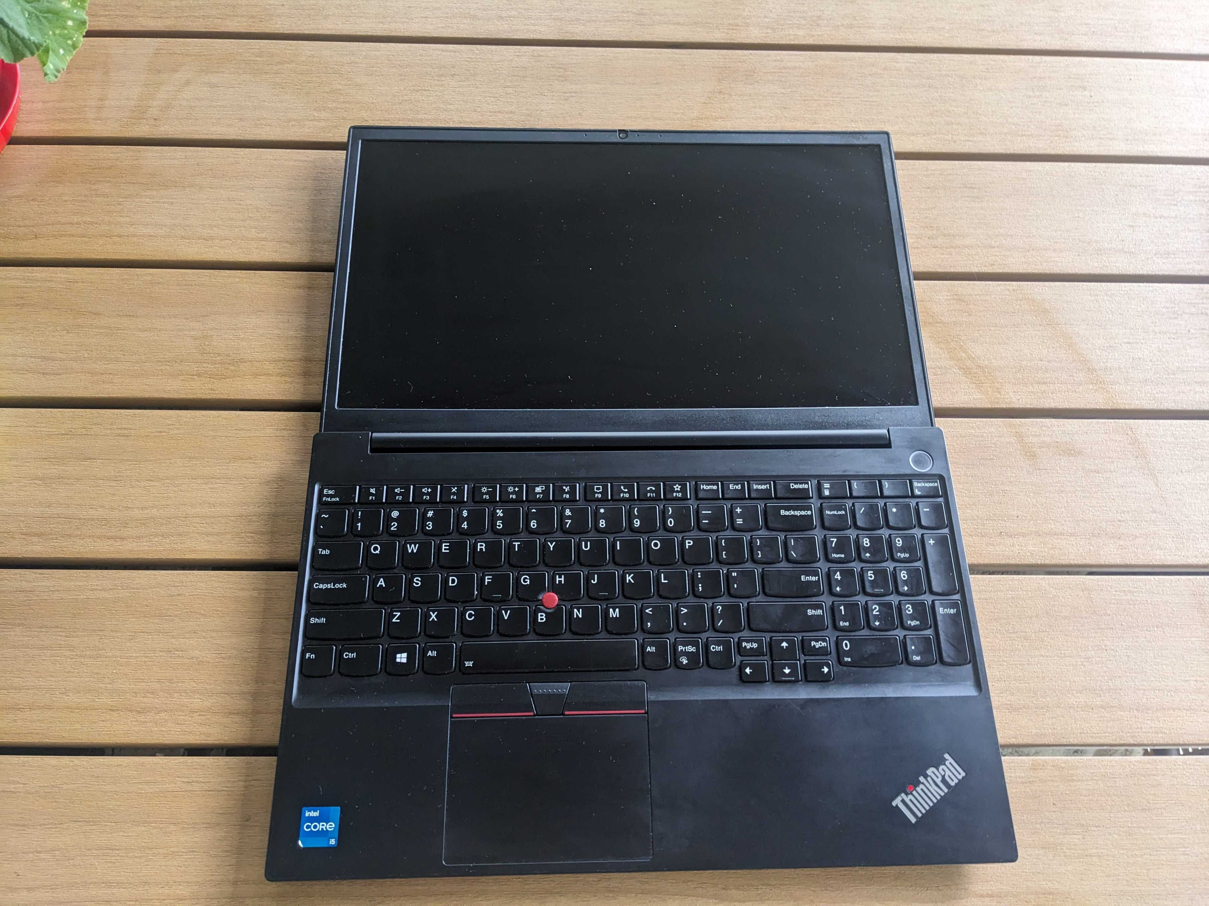 Ноутбук Lenovo ThinkPad E15 Gen 2/i5-11135G7/32/256/15.6"/Full HD IPS