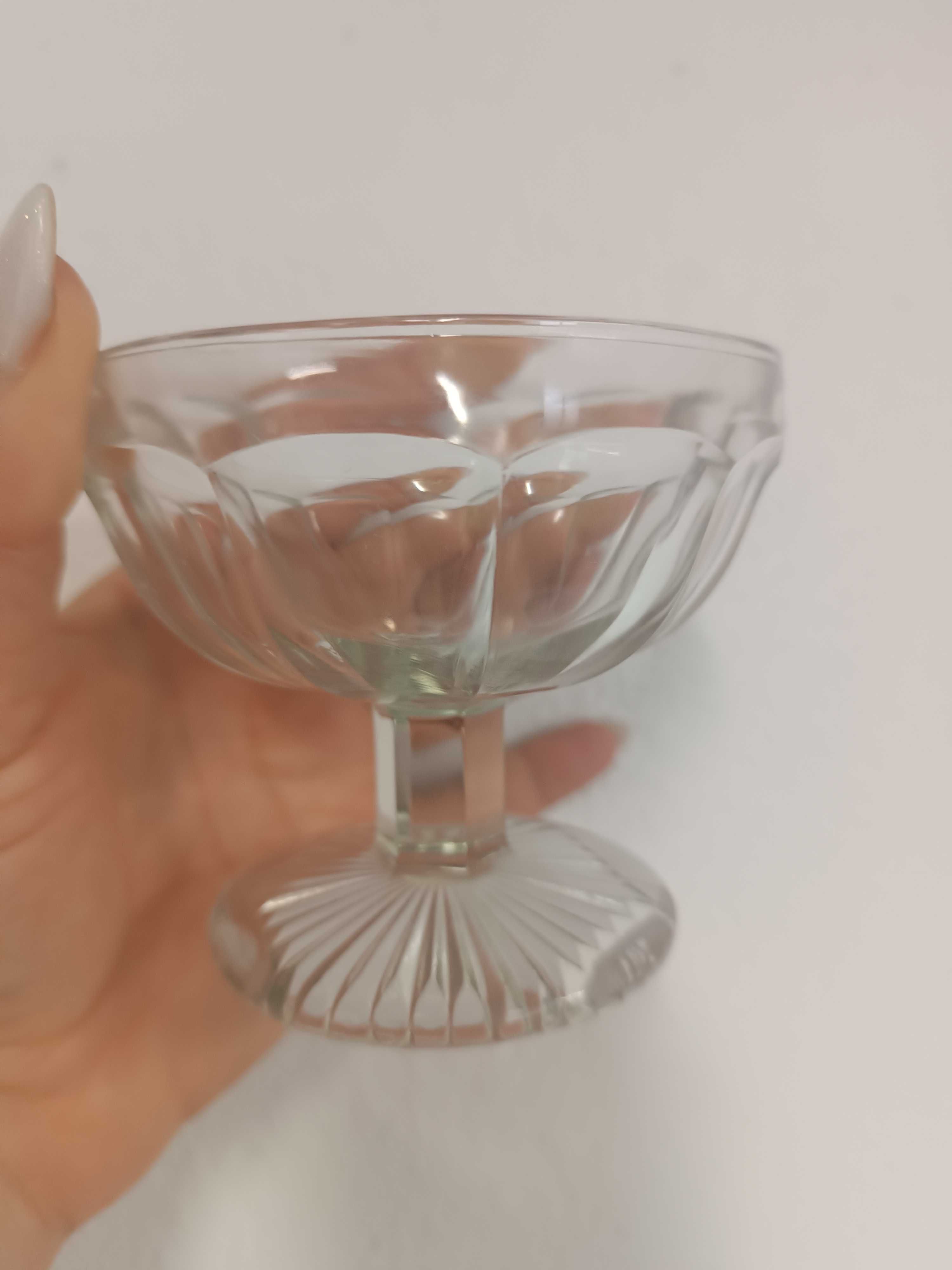Taças de vidro (12) para sobremesa