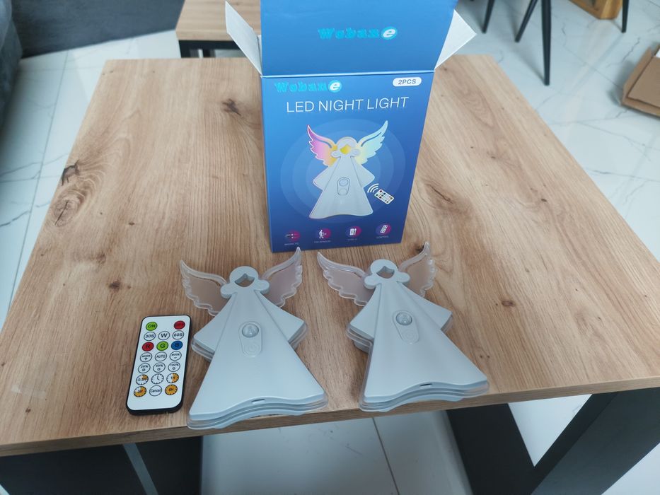 Lampka nocna LED z czujnikiem ruchu