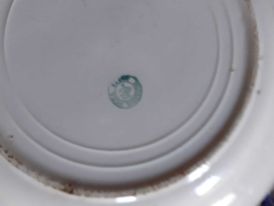 Pratos e travessa antiga