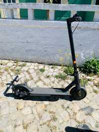 Trotinete XIAOMI mi Eletric Scooter Essential