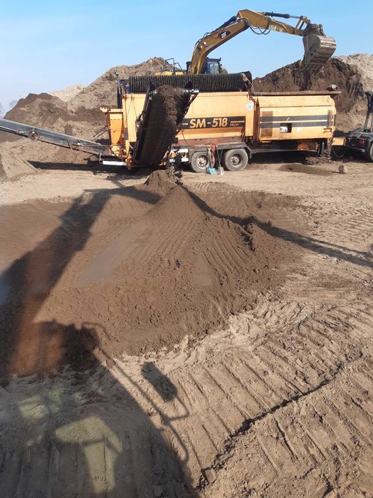 Czarnoziem, humus, przesiana ziemia, piasek