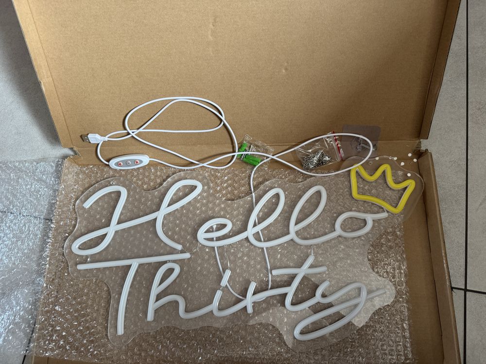 Led Hello Thirty
