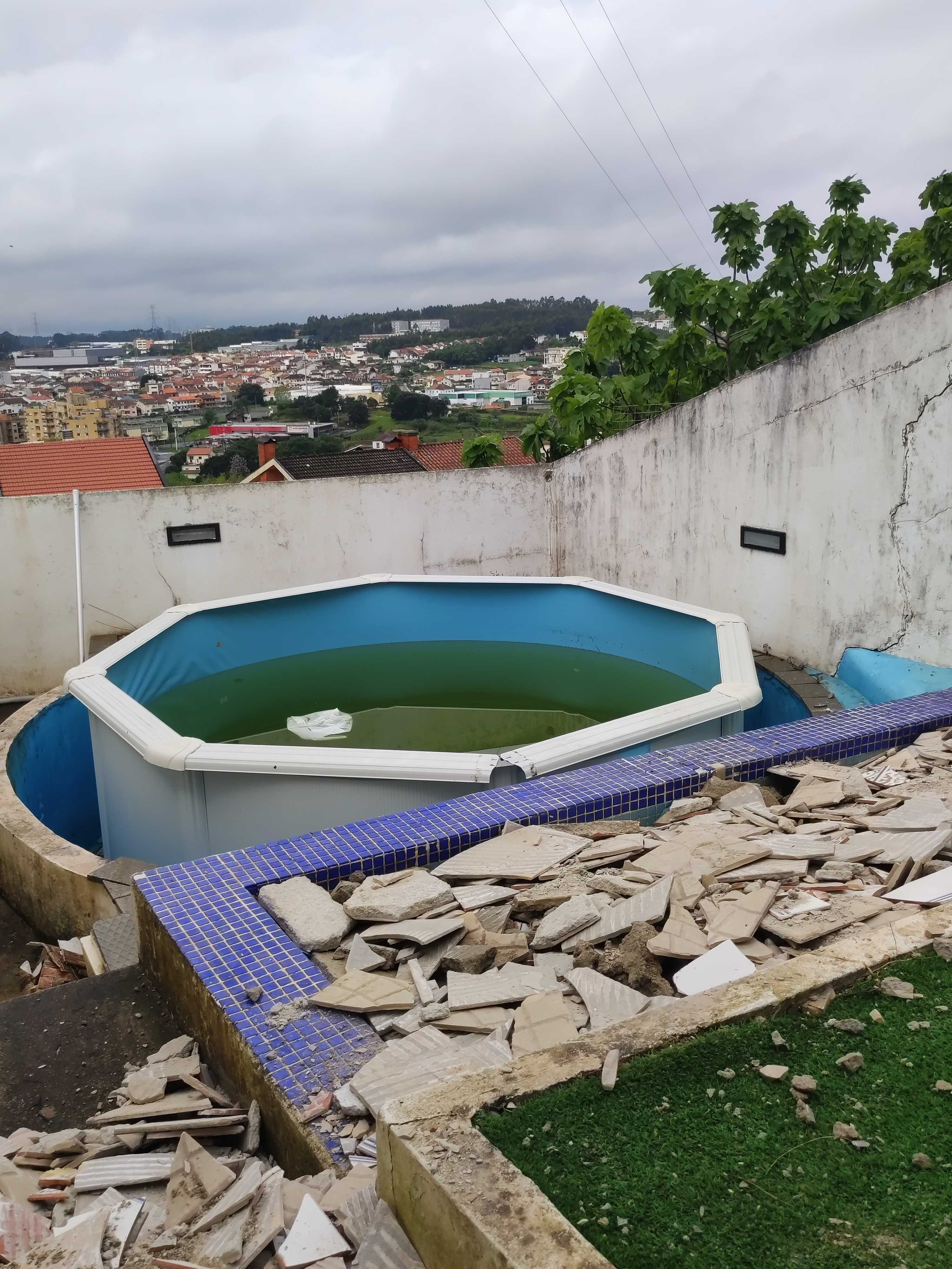 Piscina Redonda Semi nova