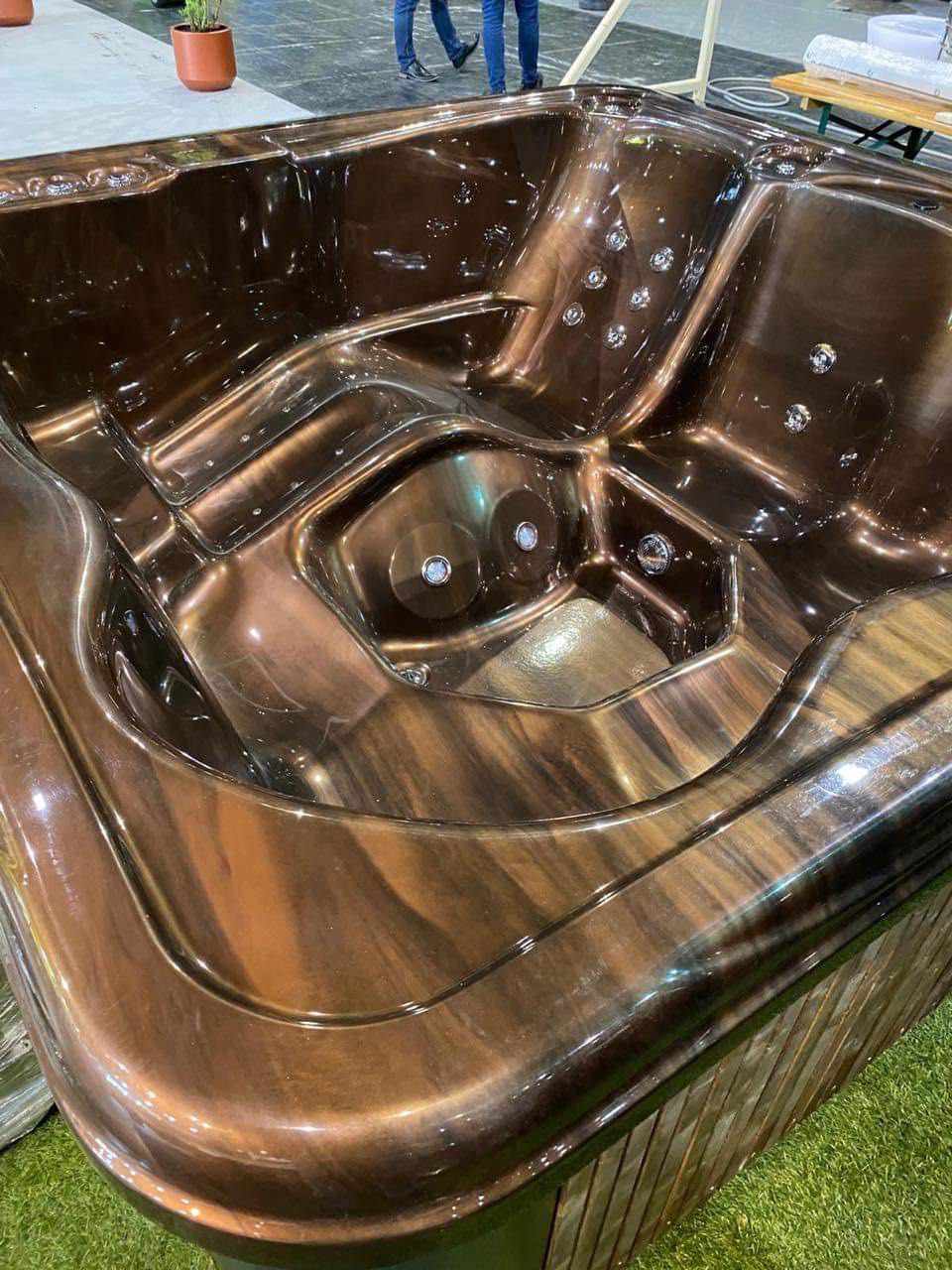 Jacuzzi zewnętrzne 2,3x2,3 Promocja 159000