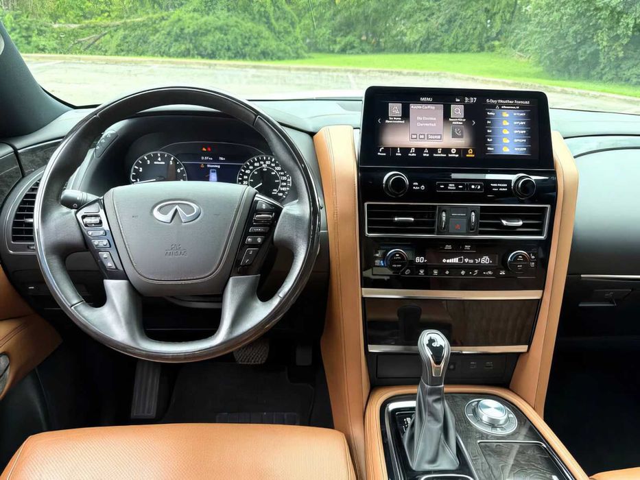 Infiniti QX80      2023