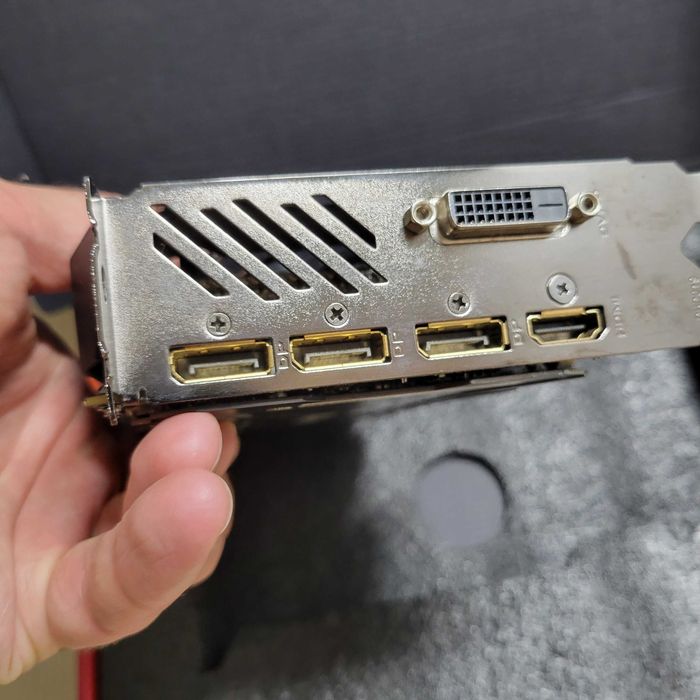 Видеокарта GTX 1050ti 4 gbтак же RX 570 4 gb gaming