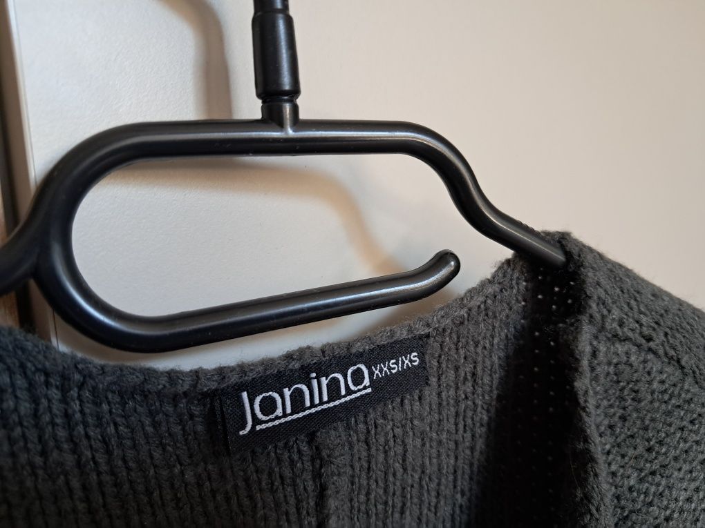 Narzutka sweter KIK damski rozmiar S ale pasuje również na M