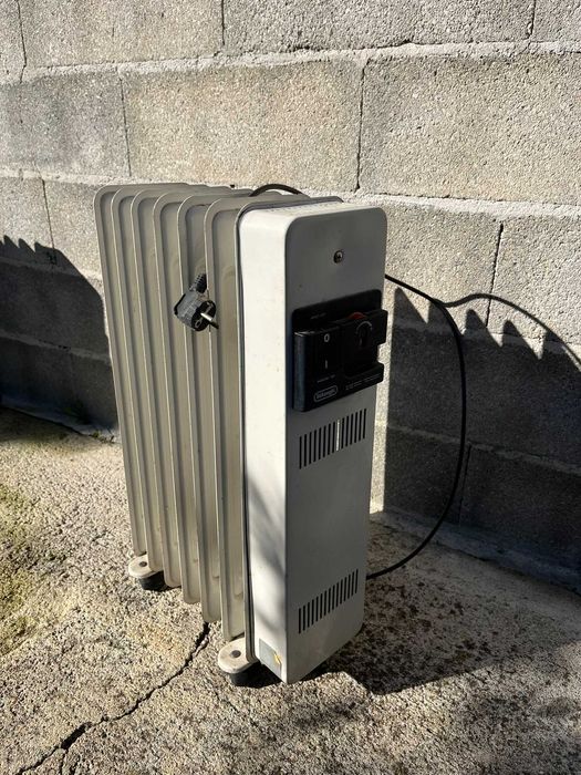 Aquecedor a Óleo com 6 Varetas — Funciona Bem