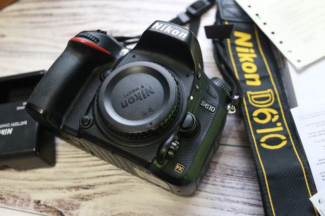 Идеал Nikon d610 body пробег 26 тыс 50мм