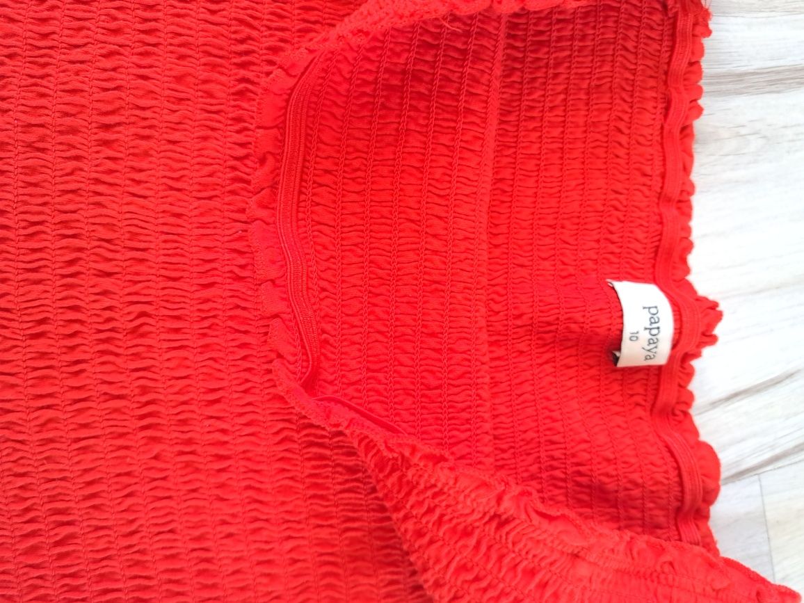 Czerwona bluzka hiszpanka