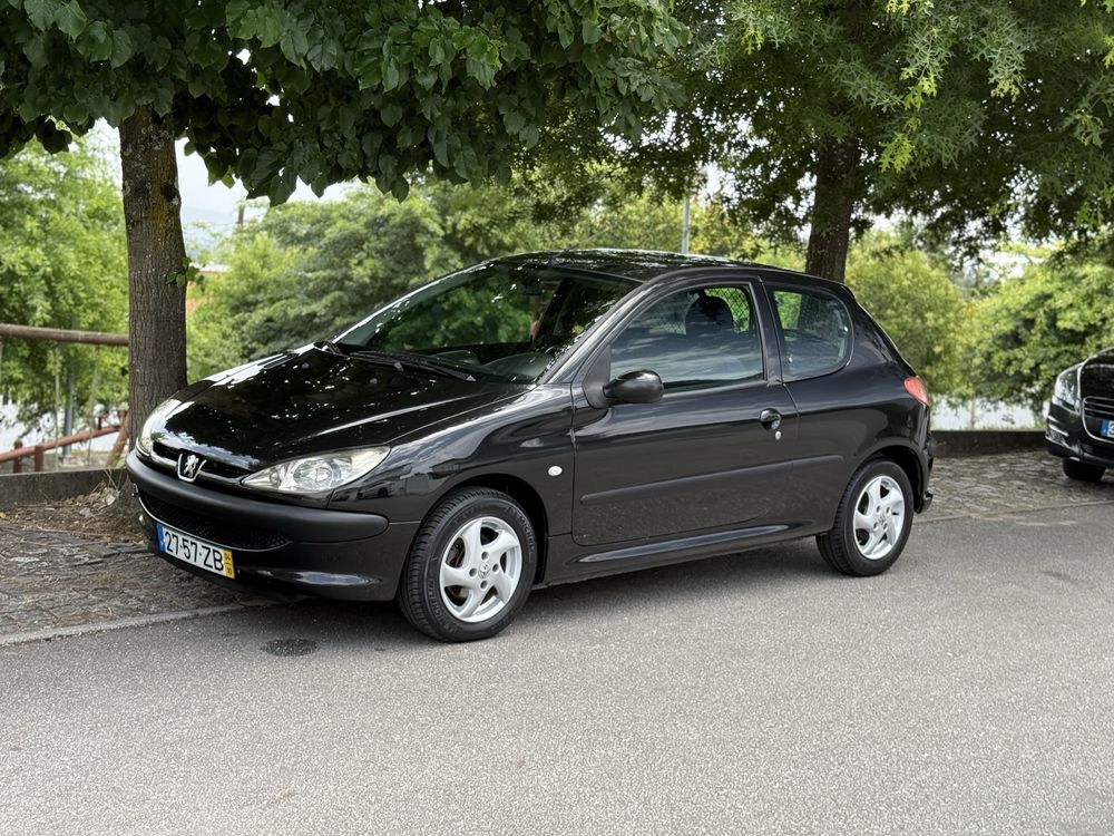 Peugeot 206 1.4 HDi - 2004 | Nacional | Muito Bom Estado