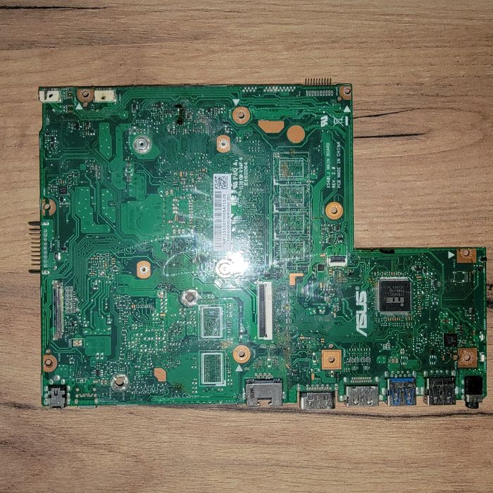 Asus R540L płyta główna z procesorem 5005