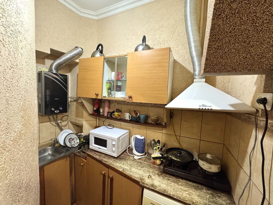 1к центр вул. Штефана Августина