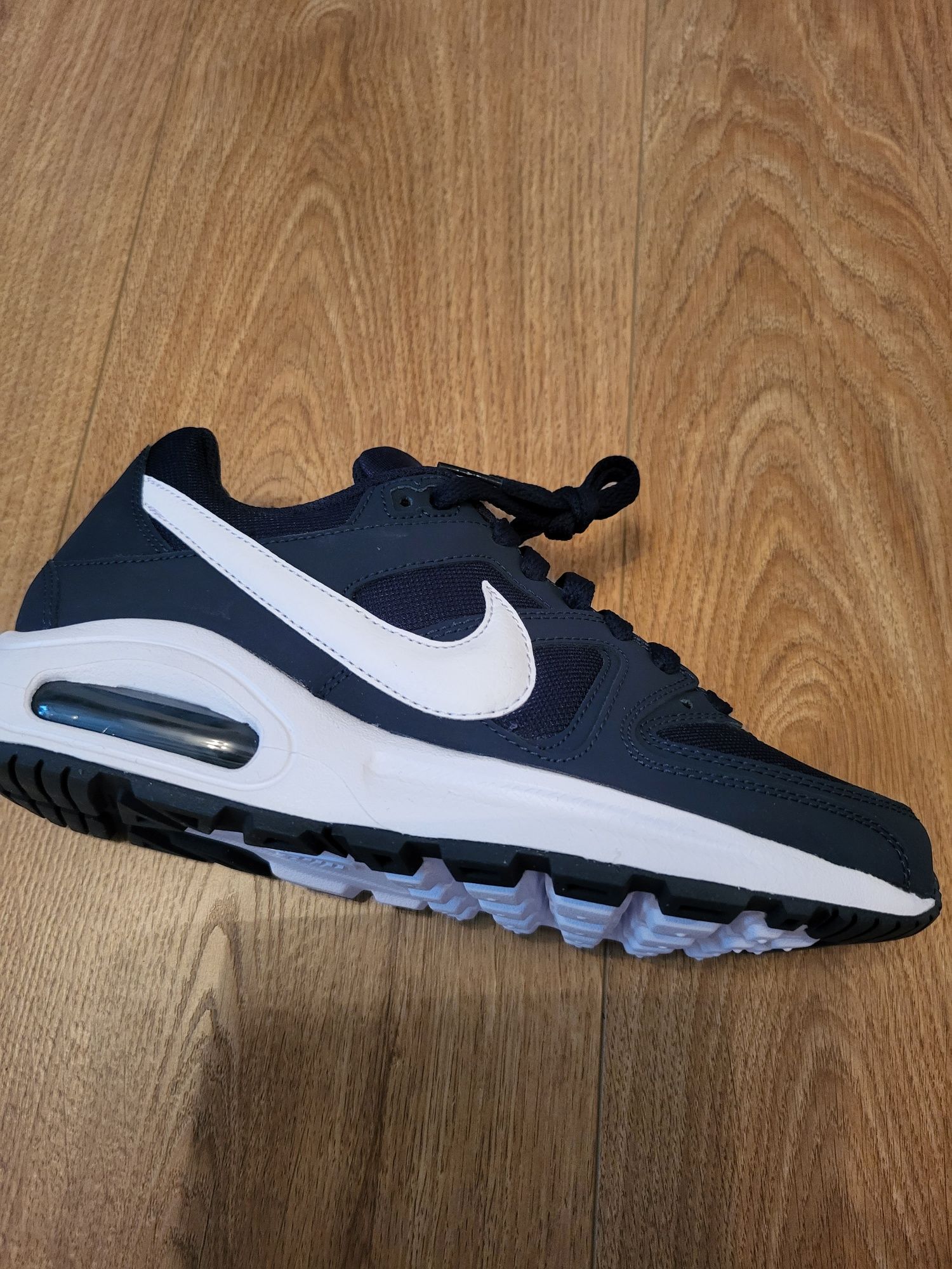 Buty Nike air max Command flex r39