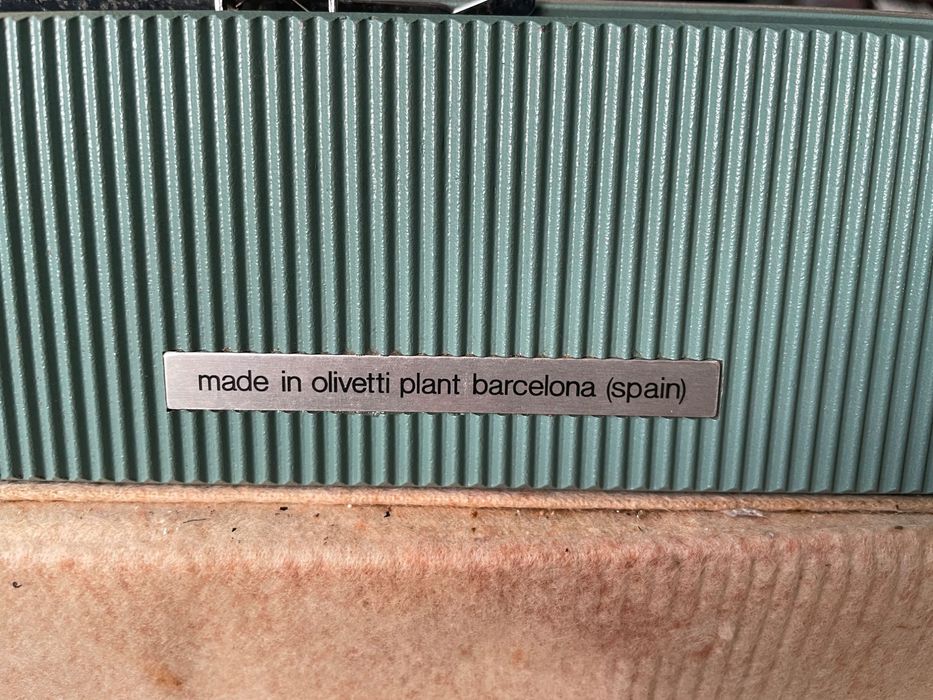 Maquina escrever Olivetti Lettera / Olivetti Lettera Old Typewriter