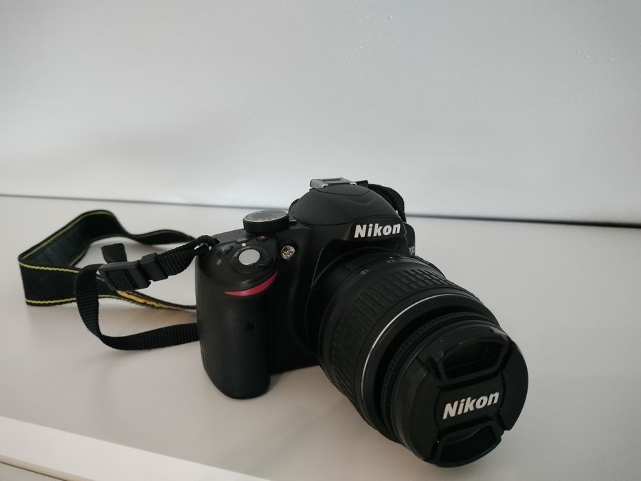 Kit Nikon D3200 + lente 18-55mm+cartão+mala
