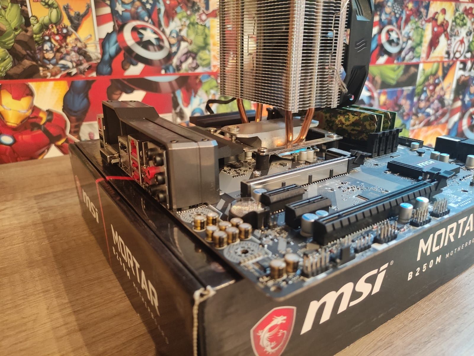 Intel core i5-7500 Płyta głowna msi mortat B250M
Ram Irdm DDR 4 16gb (