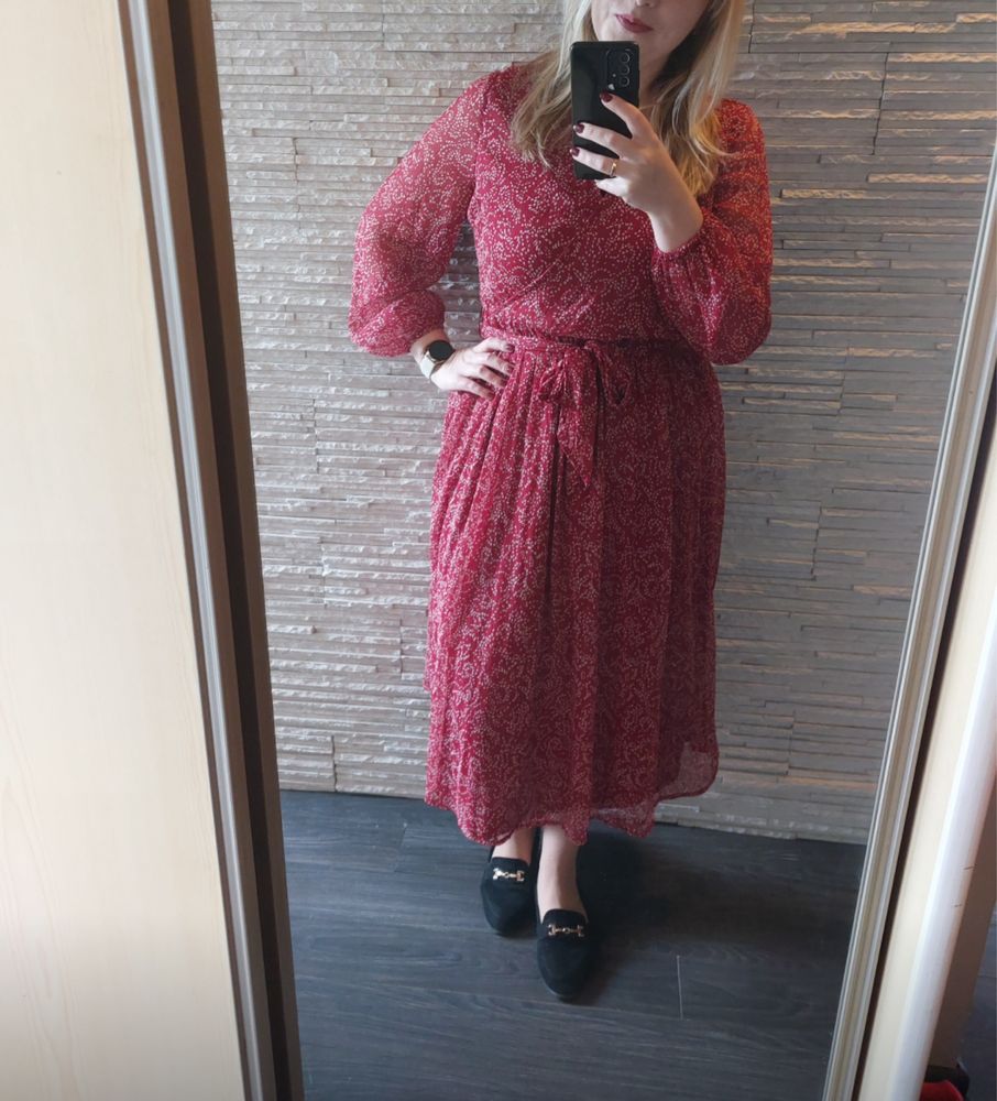 Czerwona sukienka jesienna C&A