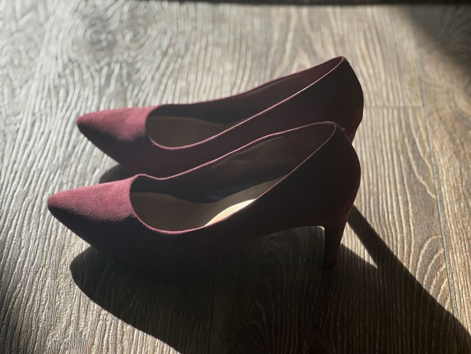 Жіночі класичні човники винного кольору від бренду M&S