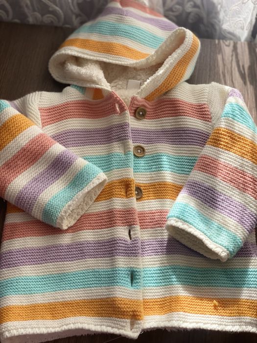 Кофта на дівчинку