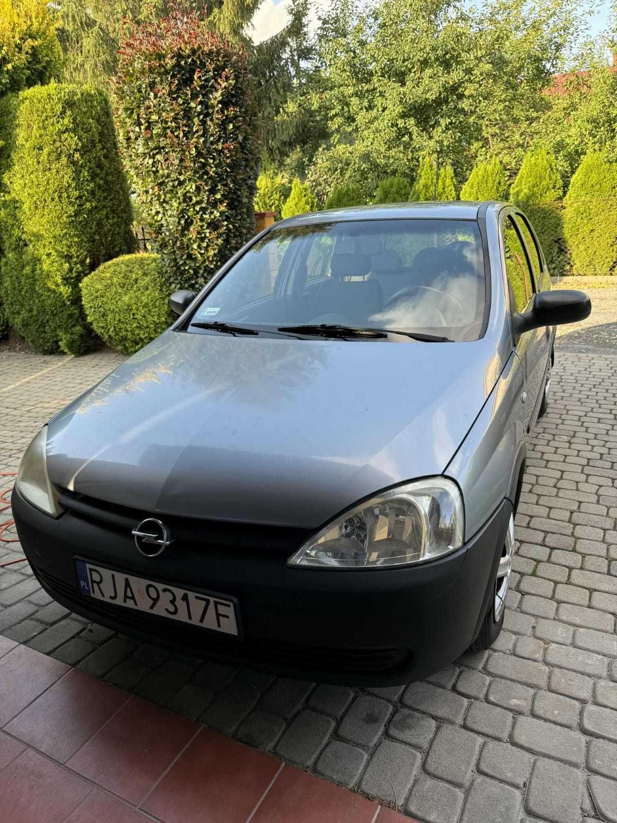 Sprzedam OPEL CORSA C 1.0 2003 r.